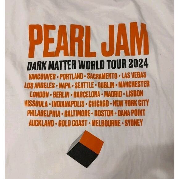 Women's Pearl Jam Unisex Dark Matter World Tour 2024 T Shirt - Medium/Large - Picture 3 of 6